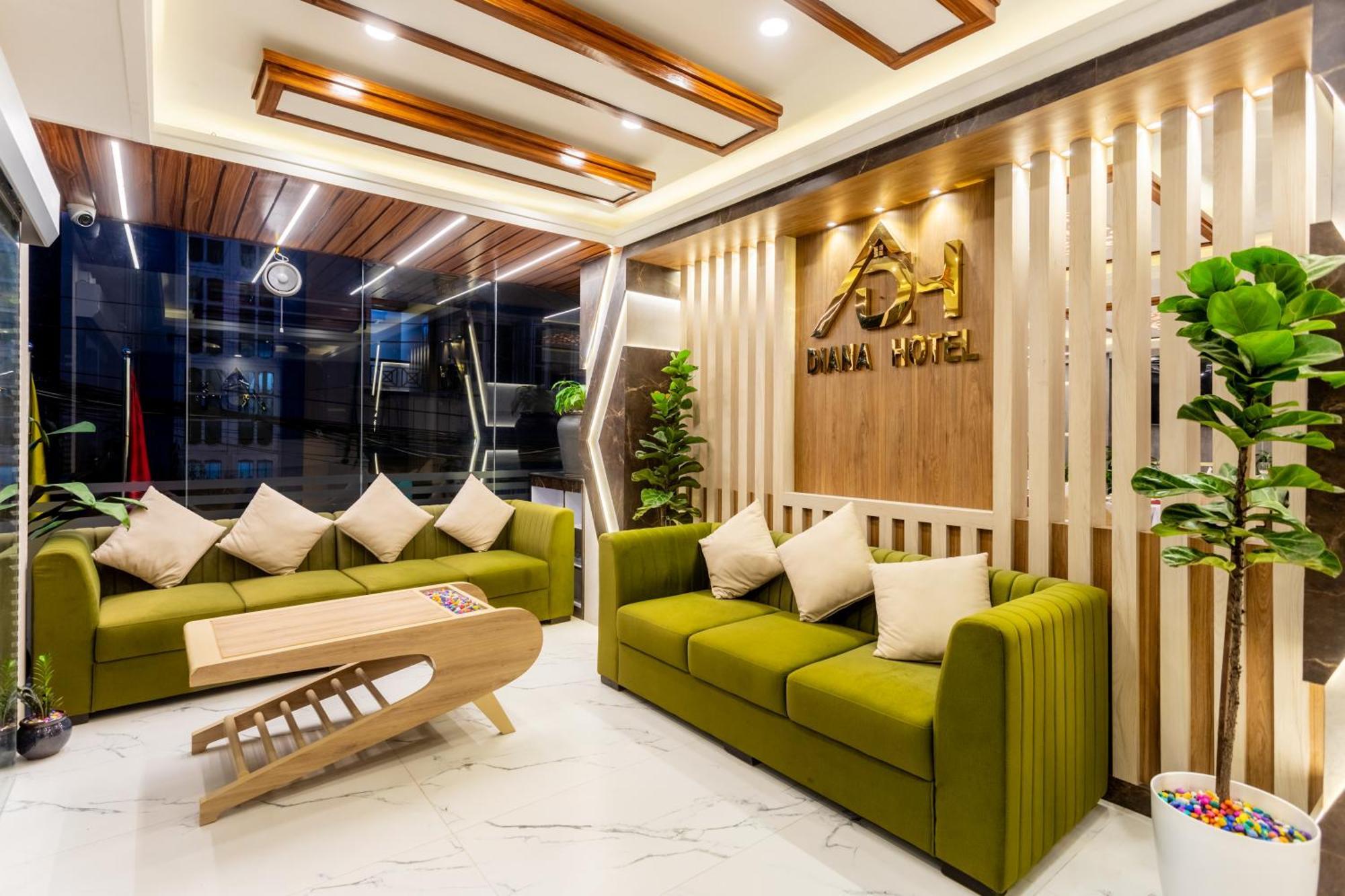 Airport Diana Hotel Катманду Экстерьер фото